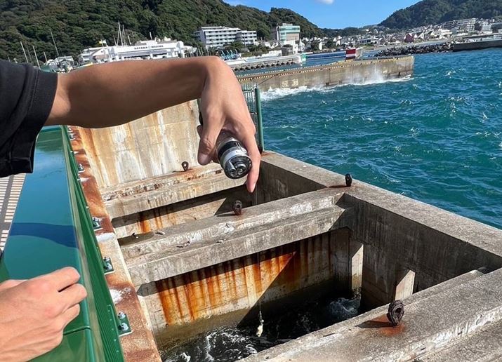 [玅o悤ɌXA~܂Ċɂ񂾂璅B̌AグĎ𒣂