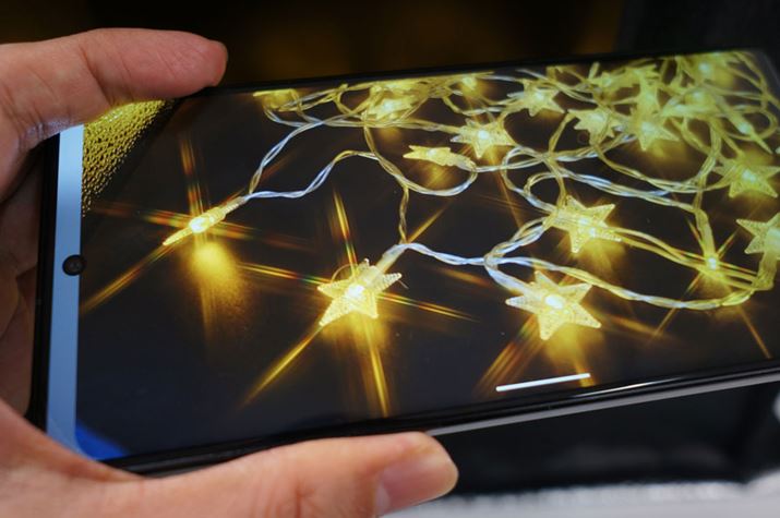 ʐ^̓NXtB^[𑕒āALEDBéB摜ł͂ȂwIȕ@Ō䊂\ł