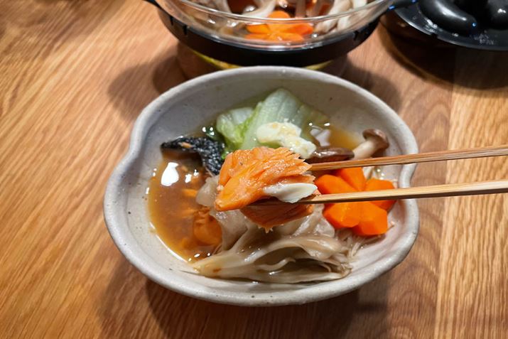 CƎR̍KxɊ͌I͂ƂQłBXƃo^[𓊓āAΎ畗ɖς̂