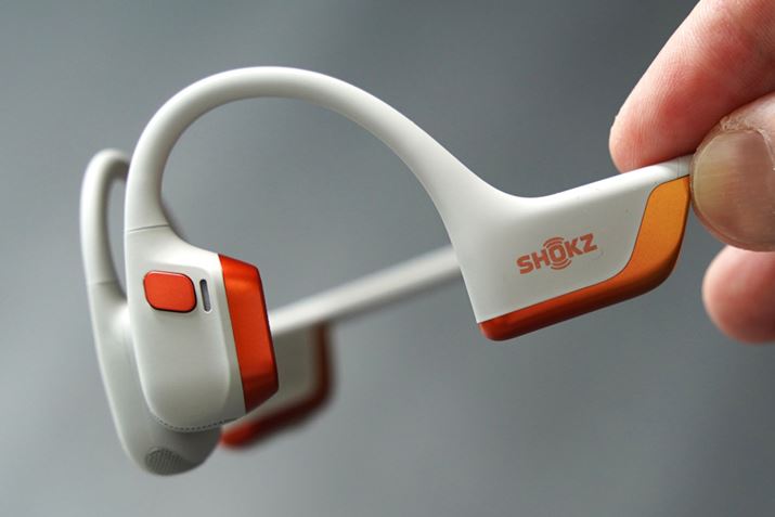 ቹ̔͂ɌAƂ`Cz̎_fAhCo[̗p