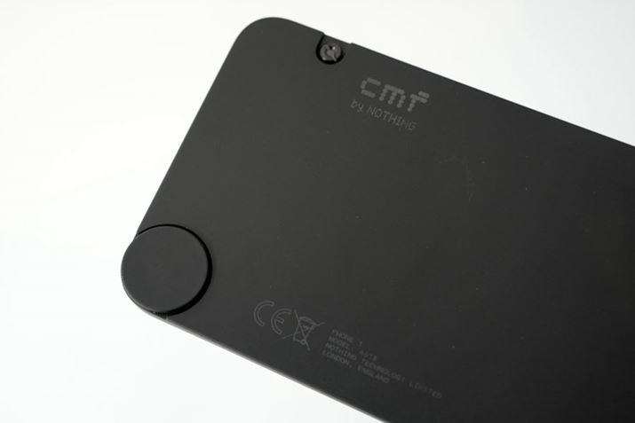 P[XŒ肷lWAʔ̃ANZT[t邽߂̃p[cɂ肪AfUC̃ANZgɂȂĂ