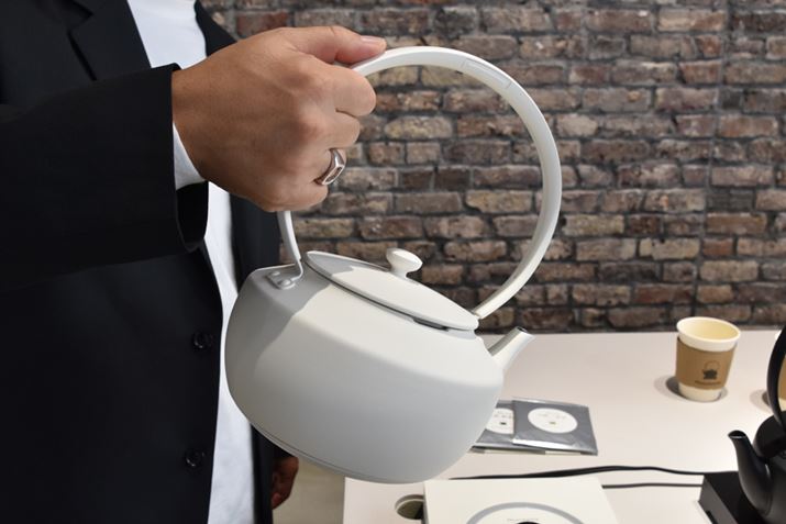 ЃX^bt킭AlԍHwɊÂAnĥǂĂSnX[YɂȂ悤ɐ݌vƂBȂ݂ɁA|bg{̂800gBuBALMUDA The Potv200gd