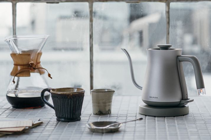 Ђ̐lC̓dCPguBALMUDA The PotvBnhhbvɓKSn͂Bʐ^͐VF́uVo[v