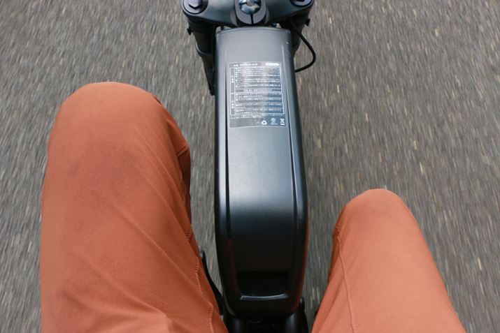 t[̃gbvɃobe[𓋍ڂĂ邽ߕĜł͂ȂƎvĂARȋr̊JŃy_Oł