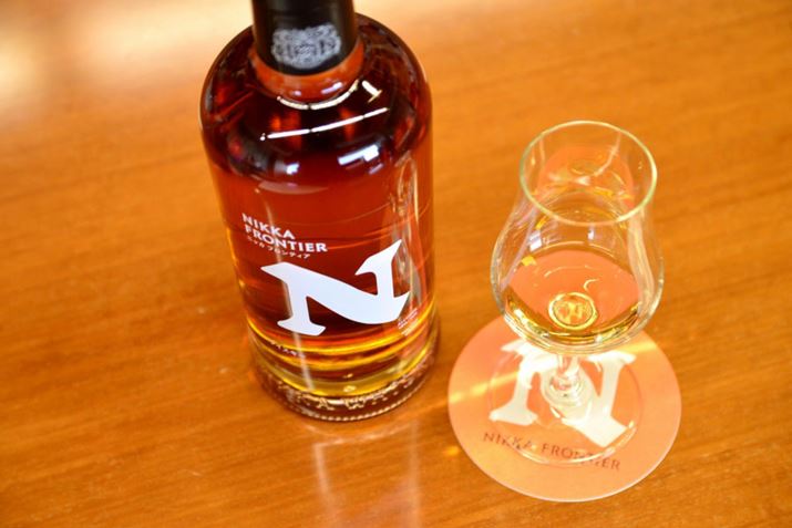 AbNň񂾂肷ƁAt[eB[ȃjAXr^[y߂Ǝv܂