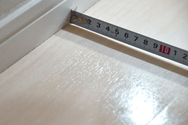 wbhǂɌđsՁBwbhJo[̑Oʂƃ[[̐ݒuʂ̊Ԃ̂Ԗ3cm@łȂXy[Xł܂