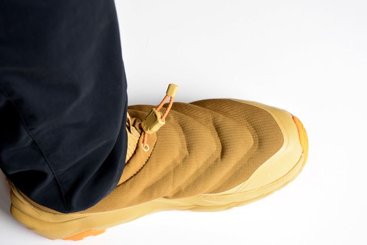 ꂽuԁA܂ŐQ܂̂悤ȃtJtJBɏ̗Snꑫł