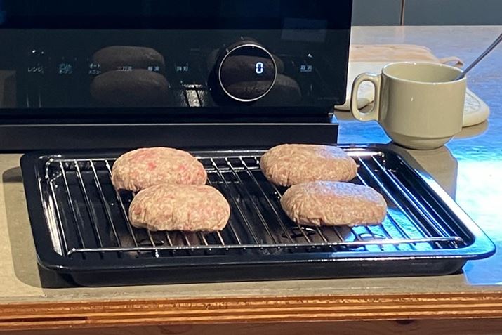 Ⓚ̏Ԃ烌WƃOŁu񓁗vBdオ́A\ʂ񂪂Ƃ܂ł͂܂łA܂łMX̃no[Oł܂