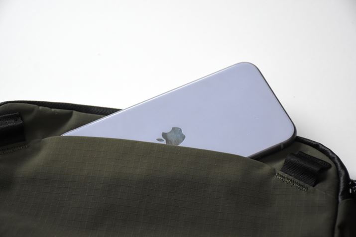 X}z̓TbƎoĕ֗Ȕwʃ|PbgցBKvȂƂɂANZXł邩AړłoꂪX[Y