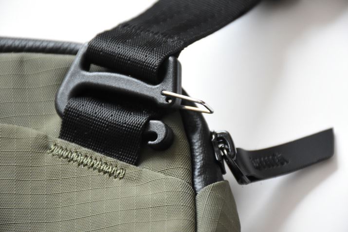 Xgbv͊ȒPɎO\B wʂ̃obNOȂ̂ŁAV[ɍ킹ĎyɃAWł܂