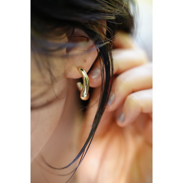 105mm̍ŒZBet߂ŐڎʂBێBeĂ݂ƂȂۂB]}NYgĂ悤ȊoŎBeɗՂ߂B{PꂢŔ7R VA28-105mm F2.8 DG DN | ArtA105mmAiDI[gAF3.2A1/160bAISO800AWBFzAsN`[Rg[F|[g[gBeʐ^i6336×9504A11.6MBj