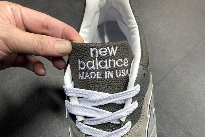 V[^̓V{̂郌U[gpĂāAVbNŏd̂镵͋C