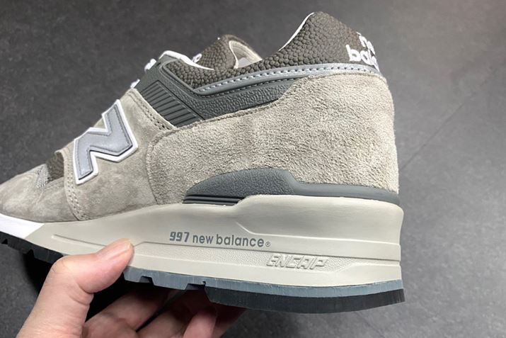 ՌzɂꂽEVAfނPUfނɕuGLbvvA萫ƃNbV񋟁BۂAyʂ_ɕx񂾁uV[Lbvv́AɂՌʓIɋzA̒Ԃ̒płJy܂