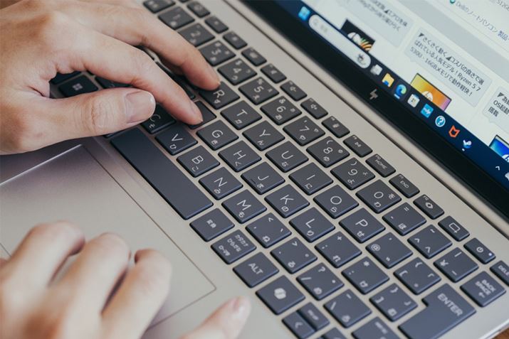 L[Xg[N͖1.3mmAL[sb`͖18.7×18.4mm