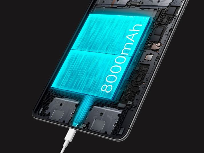 8000mAh̃obe[B[J[ɂ14.5Ԃ̘AĐ\Ƃ̂