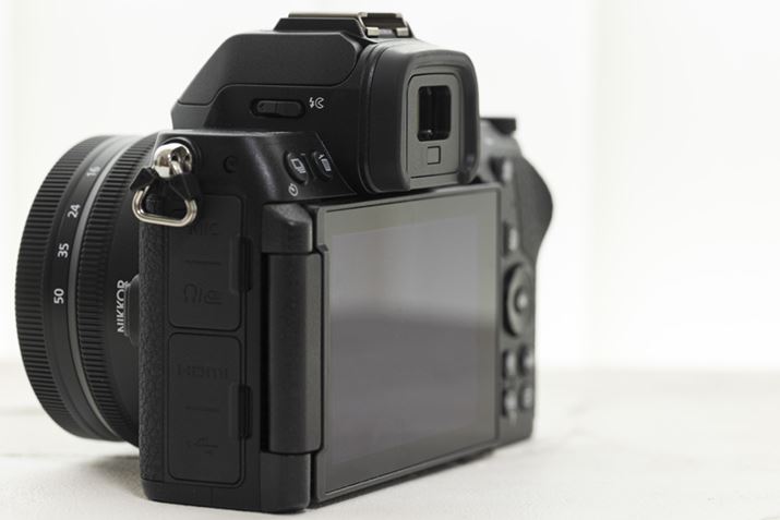 ]@ɔׁAڊᕔ̏o}fUCɂȂĂBJoȂǂ̎o₷`