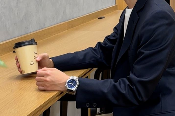 ̂FȂ̂ŁALC߂ȃR[fƍDBI/It킸g