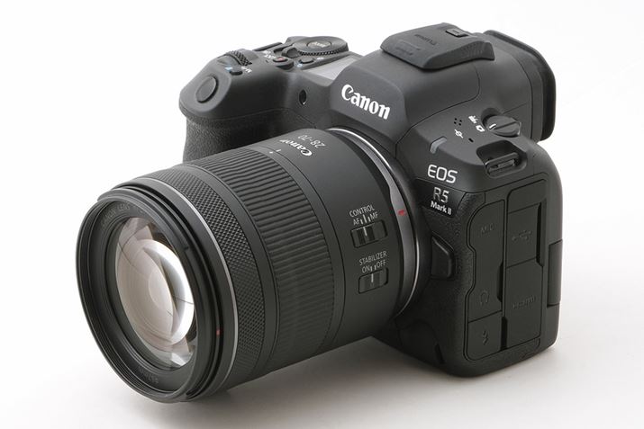 tTCY~[XJuEOS R5 Mark IIvƑgݍ킹āuRF28-70mm F2.8 IS STMvp܂