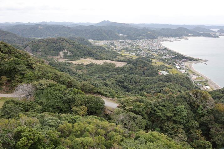 EOS R5 Mark IIARF24-70mm F2.8 L IS USMA28mmAF2.8A1/320bAISO100AzCgoXFI[gAsN`[X^CFX^_[hBeʐ^i8192×5464A32.1MBj