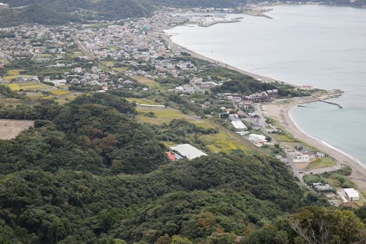 EOS R5 Mark IIARF28-70mm F2.8 IS STMA70mmAF2.8A1/400bAISO100AzCgoXFI[gAsN`[X^CFX^_[hBeʐ^i8192×5464A30.4MBj