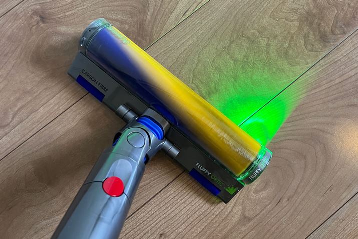 ΐFLEDCgS~𕂂яオ点uFluffy OpticN[i[wbhvB܂́ÃANZT[t邩ǂ`FbN܂傤