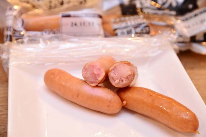 Ȃ݂ɁA͂ꂼ̒fʁiEu閡vjBāAĂڂtȂ`ł̎ʐ^ł