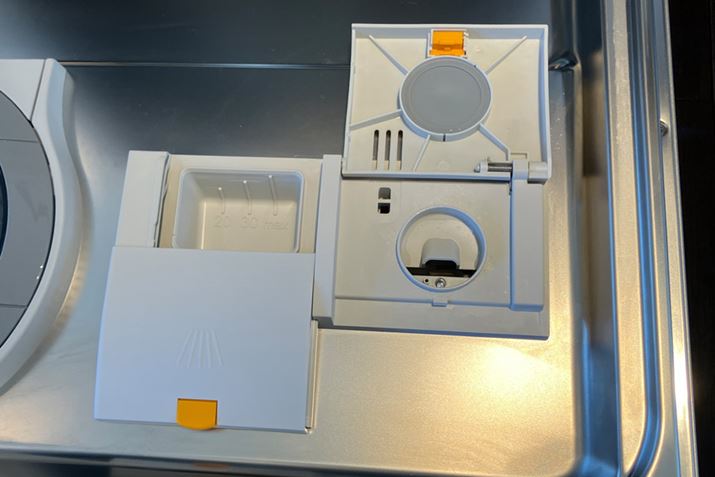 1񂲂Ƃɐ܂𓊓ܓ݂Ă܂