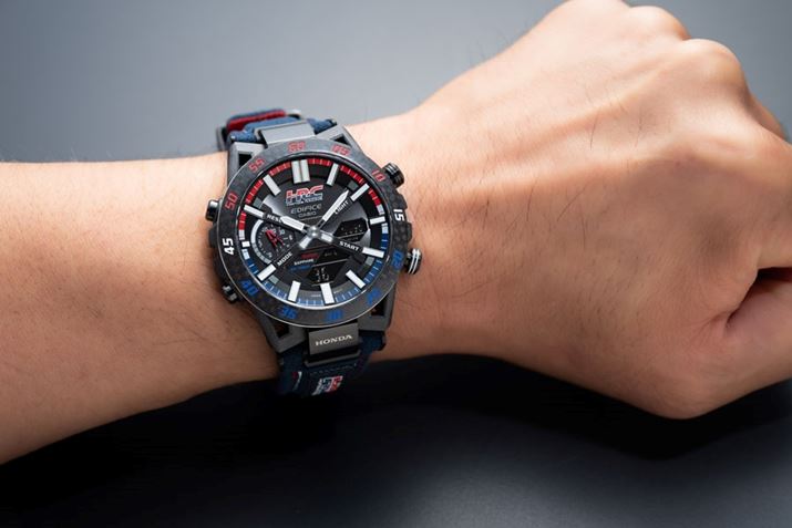 bh×u[×zCg▭ȍFɂȂAڗ邱ƂȂAX^C̃ANZgɂȂĂ܂