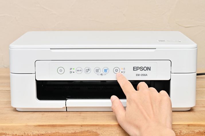 uJI EW-056Av͑Oʂɑpl邽߁Av^[̈ʒuꍇɃ{^₷ł