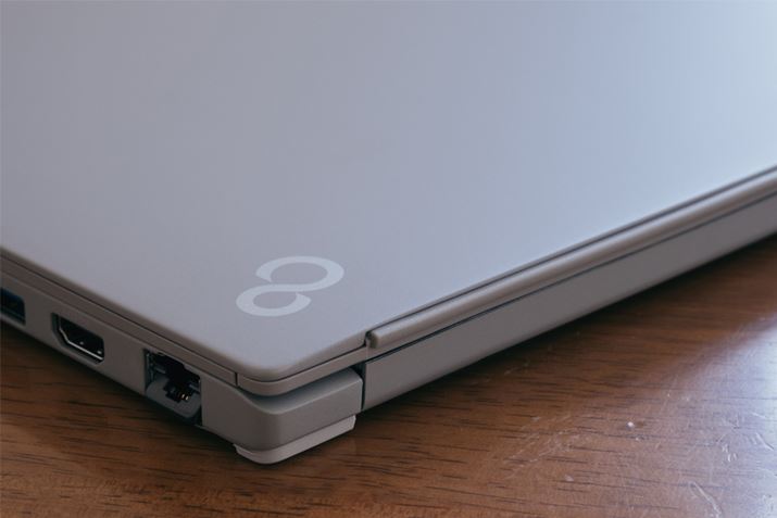 fނ͓Vɂ̓J[{Aʂɂ̓}OlVE`E̗pByƌS𗼗ĂBʐ^́utXgO[v