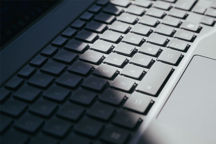 Ђ炪ȂȂŁAȂɂL[{[h͔