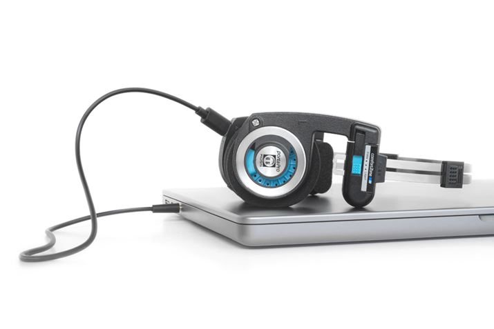 tUSB Type-C3.5mmP[uŗLڑ\