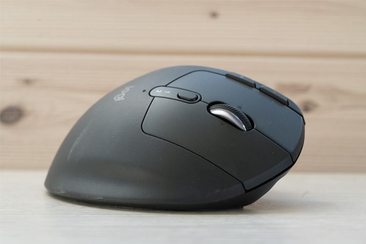 {^ނ̓{fBVʂɂ܂Ƃ܂Ă܂