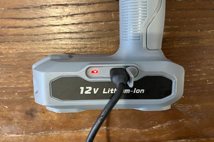 {̂̏[dUSB Type-CōsA2ԂŖ[dƂȂA15̎gp\iACA_v^[5V/3Aŏ[dsAˊpx0x̏ꍇj