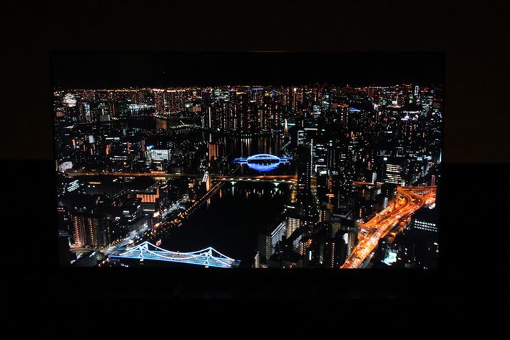 uBRAVIA 7v𐳖ʂ猩C[W