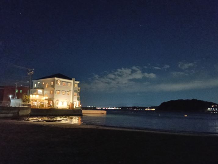 ui[hvŎBeBX}z̏ȉʂł̓LCɌ邪Ag債Ă݂ƃuĂ邱Ƃ