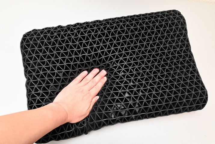 ܂悤ȐVo̐QSnŘb́uqcŴȂv