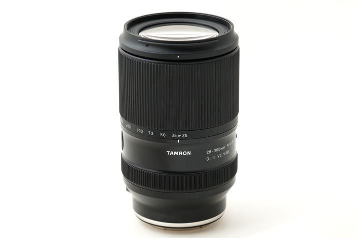 jA[^[̗p^́u28-300mm F/4-7.1 Di III VC VXDvBÝuVXDvjA[^[̗p\Ă܂