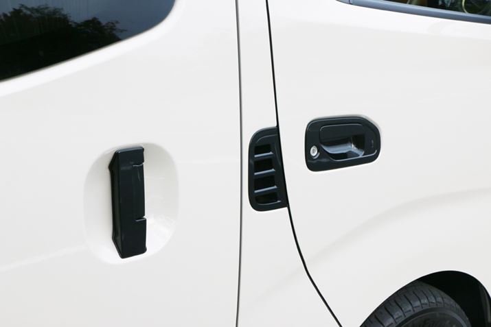 tgÔقAhAnhubNƂAŜ͋̕C߂