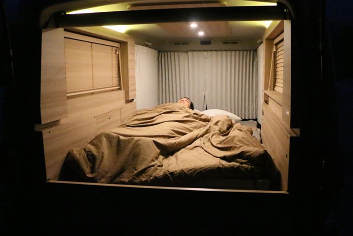 Q܂Ƃ͈ႢÂRɓ̂ŉKBƂŎgĂzcƂƂAŐQ銴oɋ߂