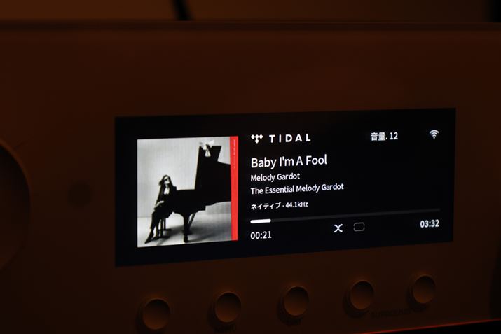 TIDALĐɂ́AtfBXvCɊyȏ񂪕\ꂽBf悾łȂAyĐsig̃AvƂċĈ@\