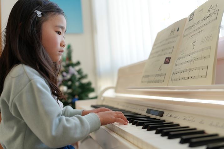 炩ȃ{PƂƂɍLpŔwiL߂ɓꍞŎBeBÂ߂̎łJil̖邳Vb^[x҂łBV[AY[ōœKȐ؂𒼊IɒTȂ󂢔ʊE[xŕ`ʂł郿7R VAFE 28-70mm F2 GMA31mmAF2A1/125bAISO100A+0.3EVAWBFI[gANGCeBubNFPTAcȎFIt