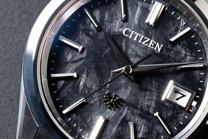 ̓ubN́uAQ4100-57EvB́uAQ4100-57BvƓlAŁAtFU[p^[傫قȂ̂ɂȂ܂