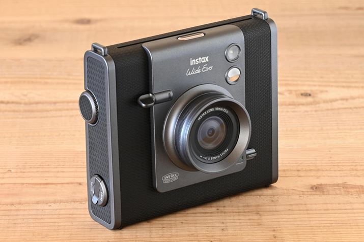 XNGA`̃{fBɁAubNƃO[̃VbNȃJ[O̗pB{fBTCY138.7ij×125ij×62.8isjmmiˋNjŁAdʂ͖490gitBJ[gbWAL^fBAAYLbv܂܂j