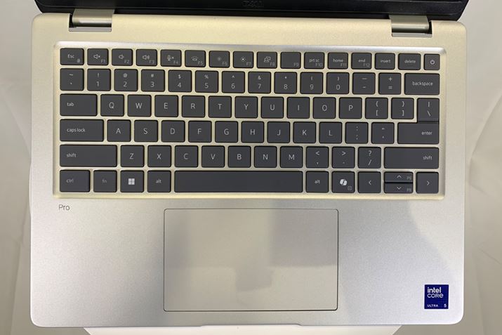 L[{[h͈ʓIȃ^CvBʐ^͉pzL[{[hłA{zL[{[hI\Bp[Xg̏ɁuProvƋLڂ܂