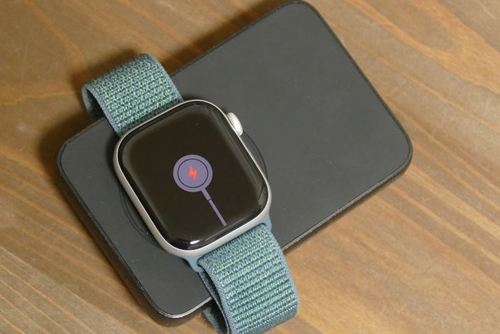 o͂2.5WAꉞApple Watch̏[dɂg