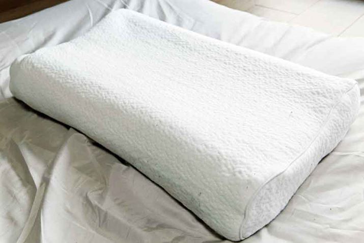 t̖Jo[́A㎿ȃeZfނł炩GB̃TCÝA54ij×35isj×8`10ijcmŁAVOTCY̕~zcɂuWIȃTCYł