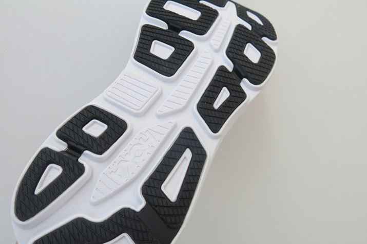 AEg\[ɂ͑ϖՐɂꂽfu[Vo[̗p