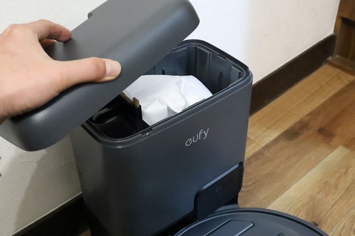 S~W鎆pbN̓Xe[V㕔ɓځB|pxɂ܂A2`3͕uĂv