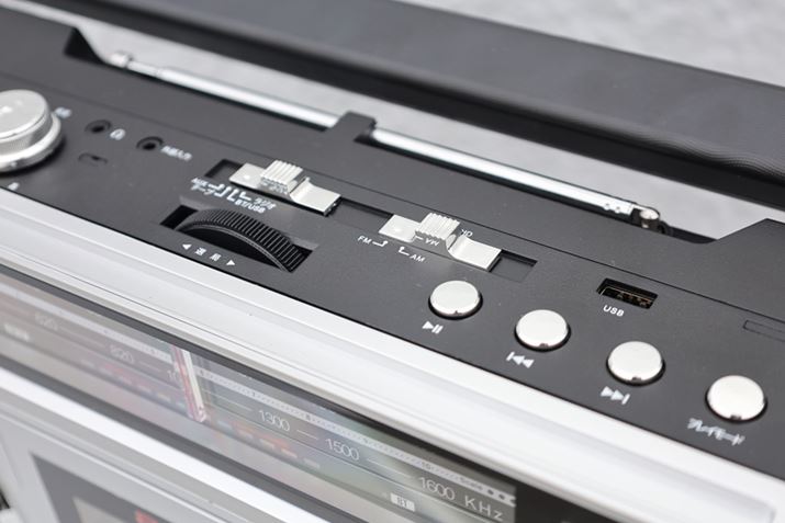 uaiwa audio -G RCP1v̓VʕB͐؂ւmuɂ́uBT/USBvƂLڂABluetoothڑUSB[̃fW^f[^ĐɑΉĂ